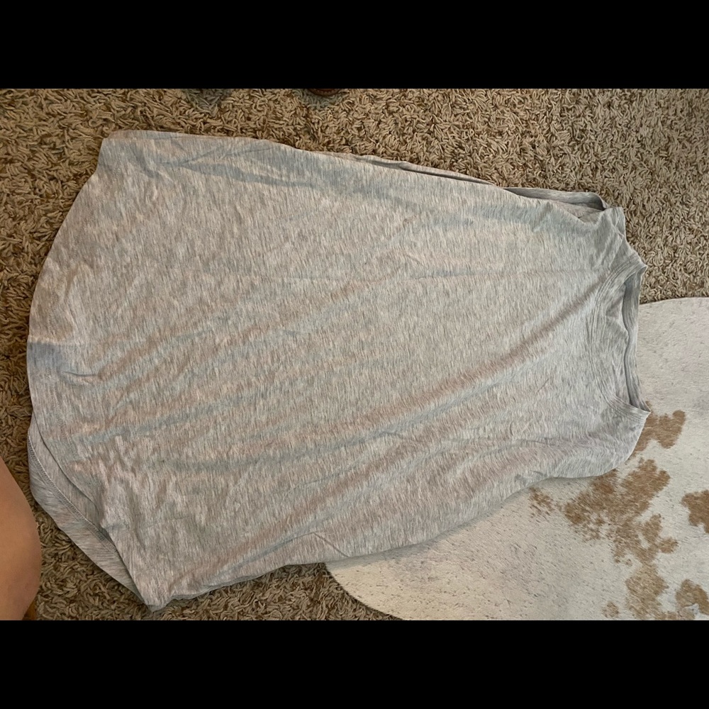 Lululemon muscle tee